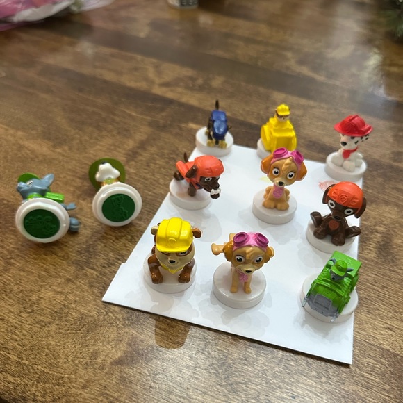 Paw Patrol Other - Paw Patrol Action Figures Set - Red, Yellow, Green